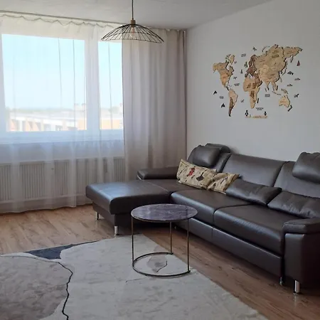 Apartment 3-room In A Location, Ideal For A Family