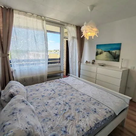Apartment 3-room In A Location, Ideal For A Family